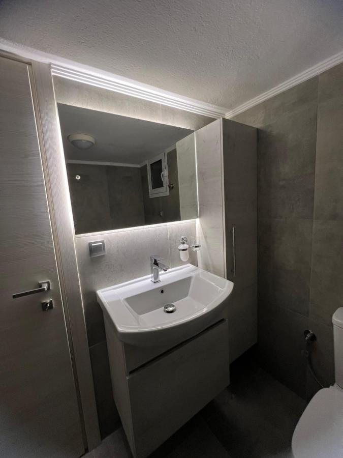 Serres City Center Modern Apartment מראה חיצוני תמונה